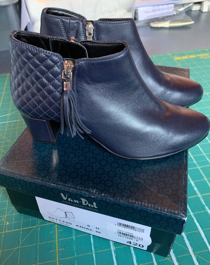 van dal ladies boots